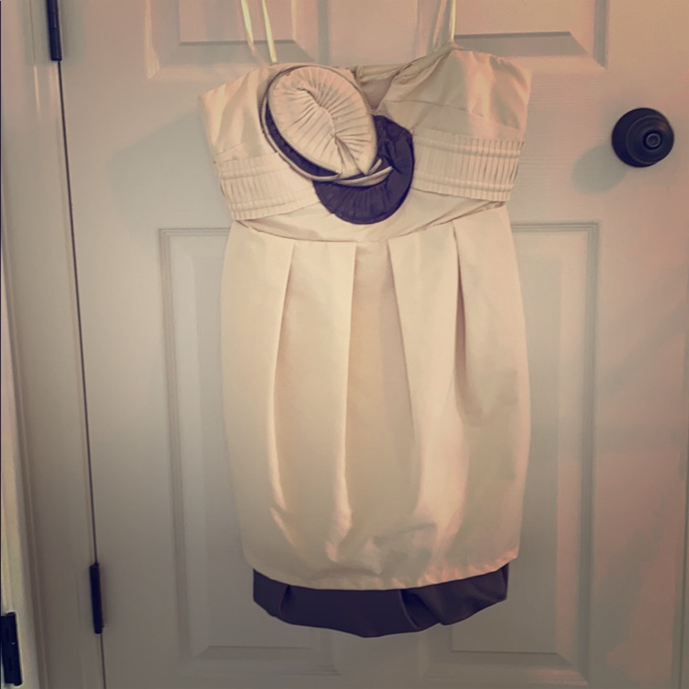 Boutique dress. Never worn. Pockets!